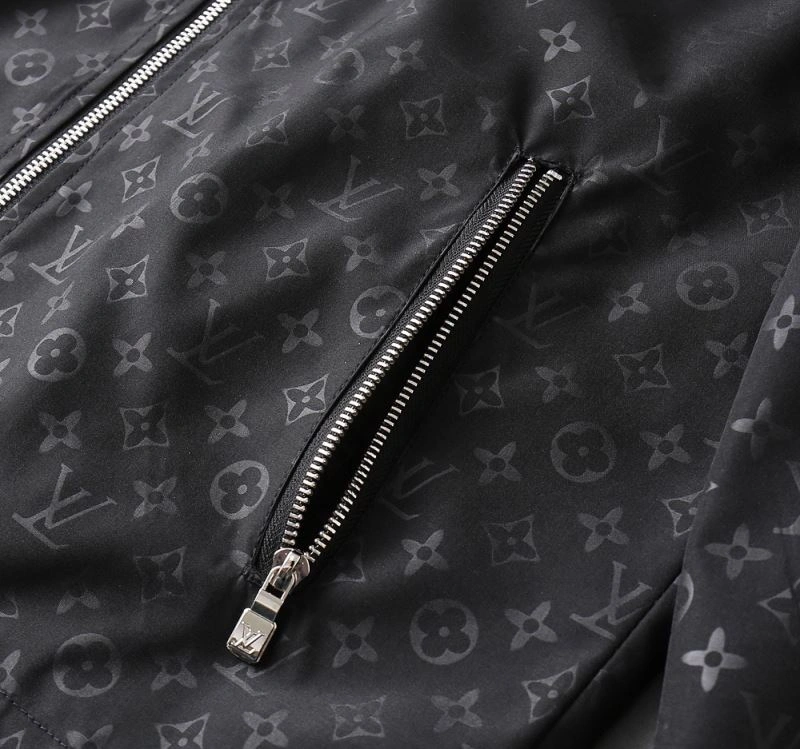 Louis Vuitton Outwear Comfortable 136546