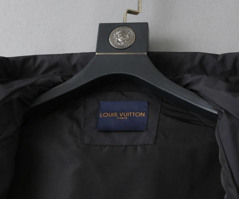 Sustainable Louis Vuitton Outwear 136547