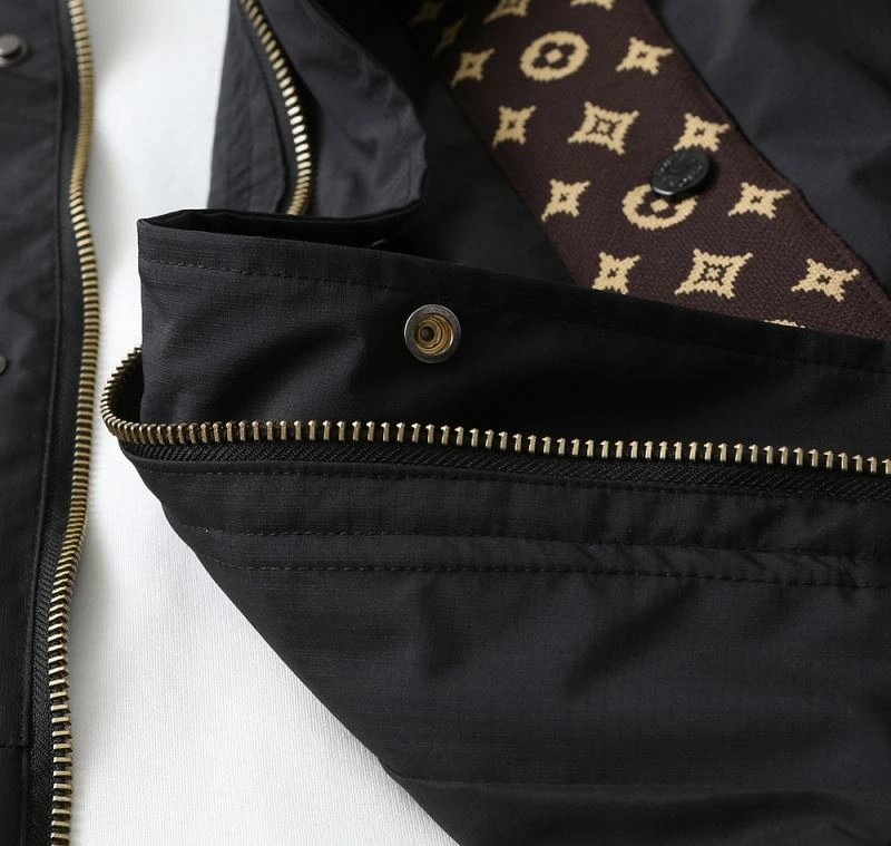 Sustainable Louis Vuitton Outwear 136547