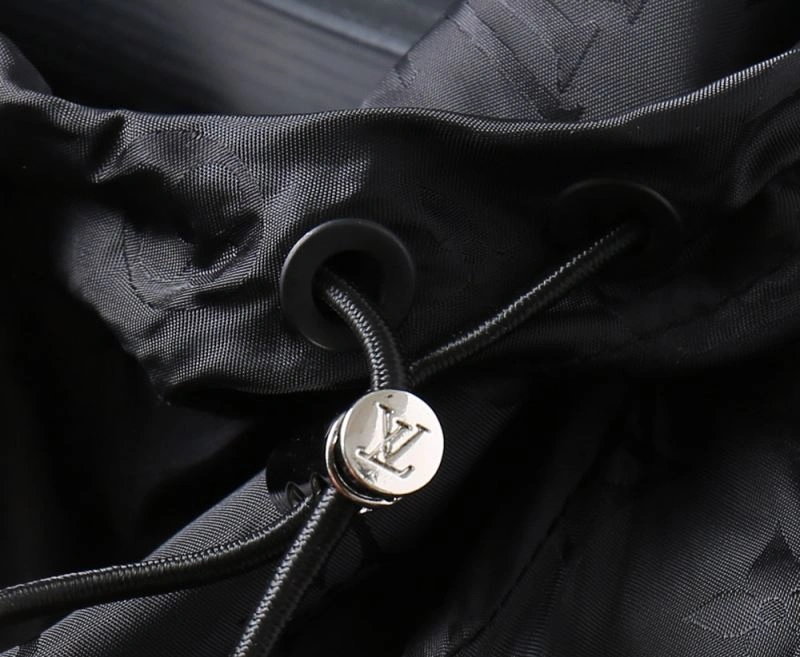 Louis Vuitton Outwear Efficient 136549