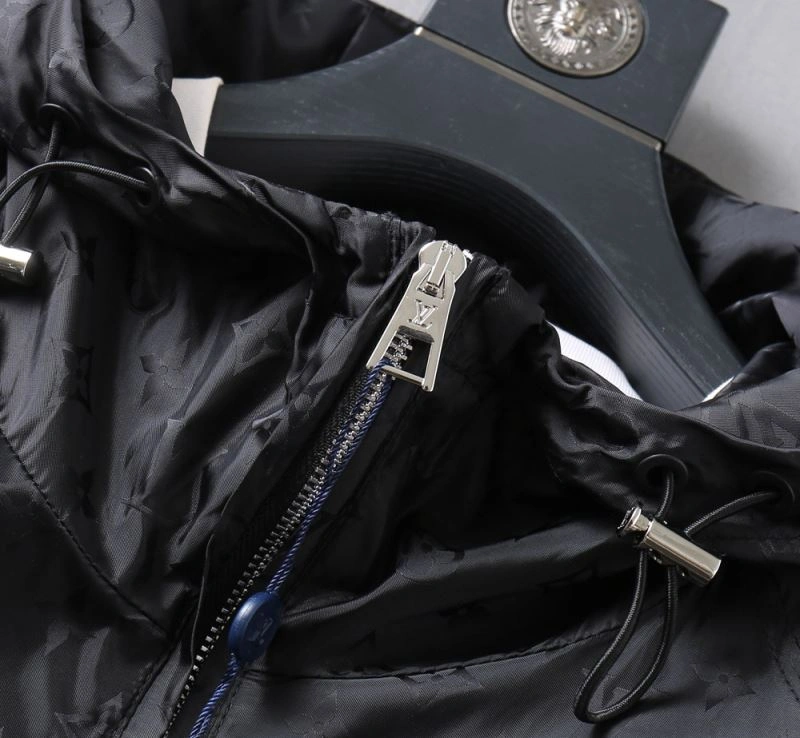 Louis Vuitton Outwear Efficient 136549