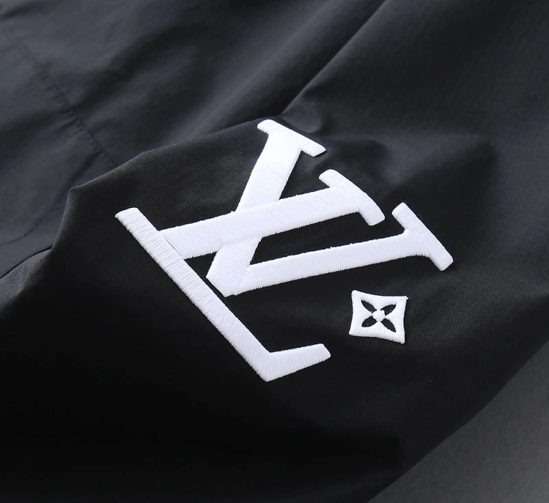 Louis Vuitton Outwear Timeless 136550
