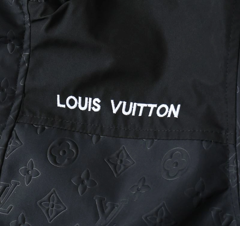 Louis Vuitton Outwear BestValue 136575