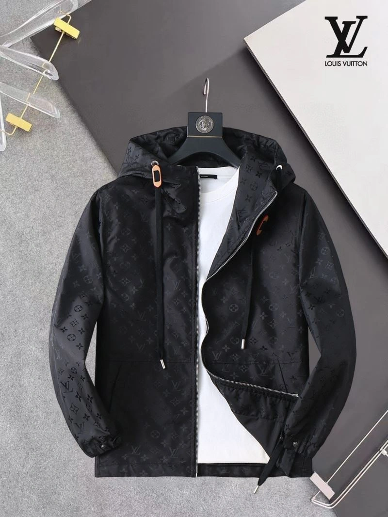 Louis Vuitton Outwear EyeCatching 136548