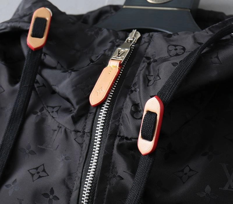 Louis Vuitton Outwear EyeCatching 136548