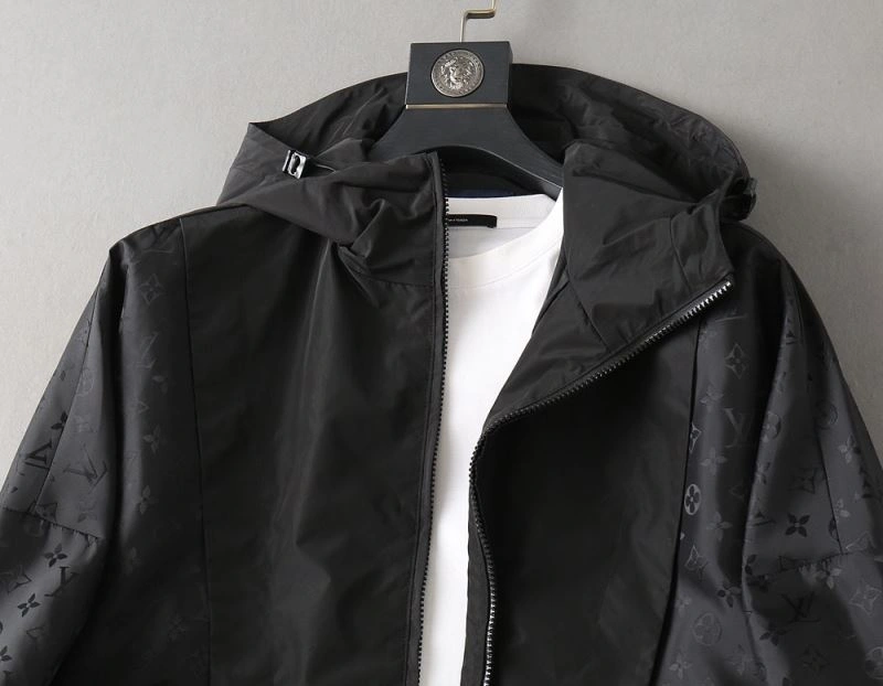 Louis Vuitton Outwear SmartChoice 136542