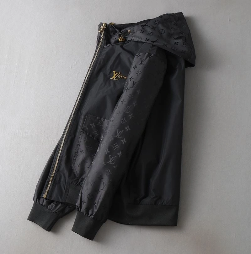 Sustainable Louis Vuitton Outwear 136545