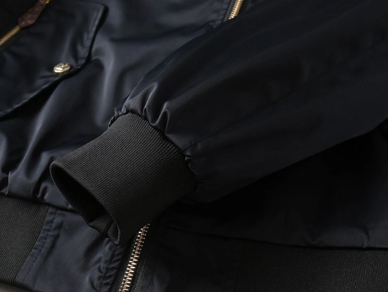 Sporty Louis Vuitton Outwear 136544