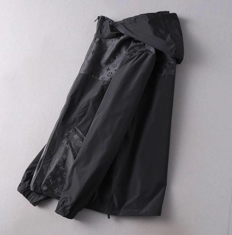 Louis Vuitton Outwear TechFriendly 136541