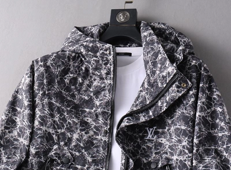 Louis Vuitton Outwear Soft 136539