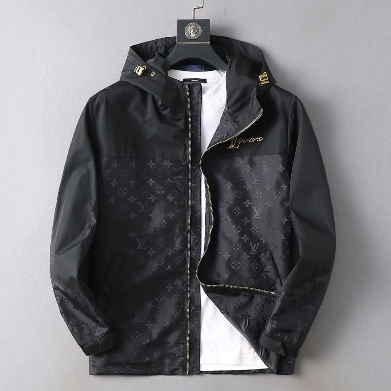 Bright Louis Vuitton Outwear 136538