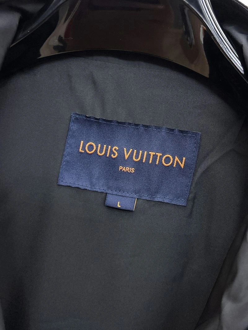 Louis Vuitton Outwear TimelessDesign 136535