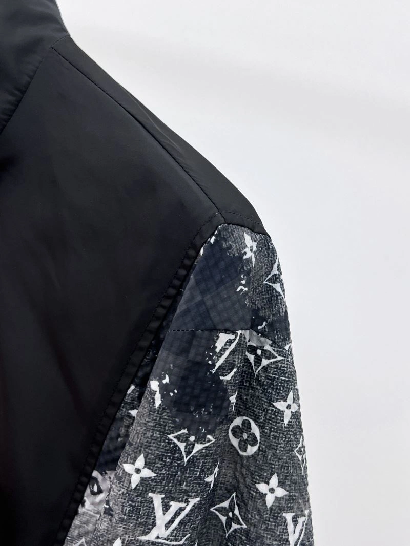 Louis Vuitton Outwear TimelessDesign 136535