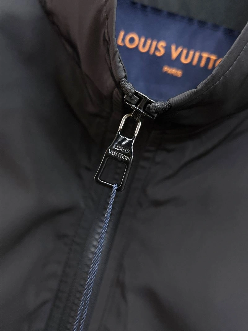 Louis Vuitton Outwear TimelessDesign 136535