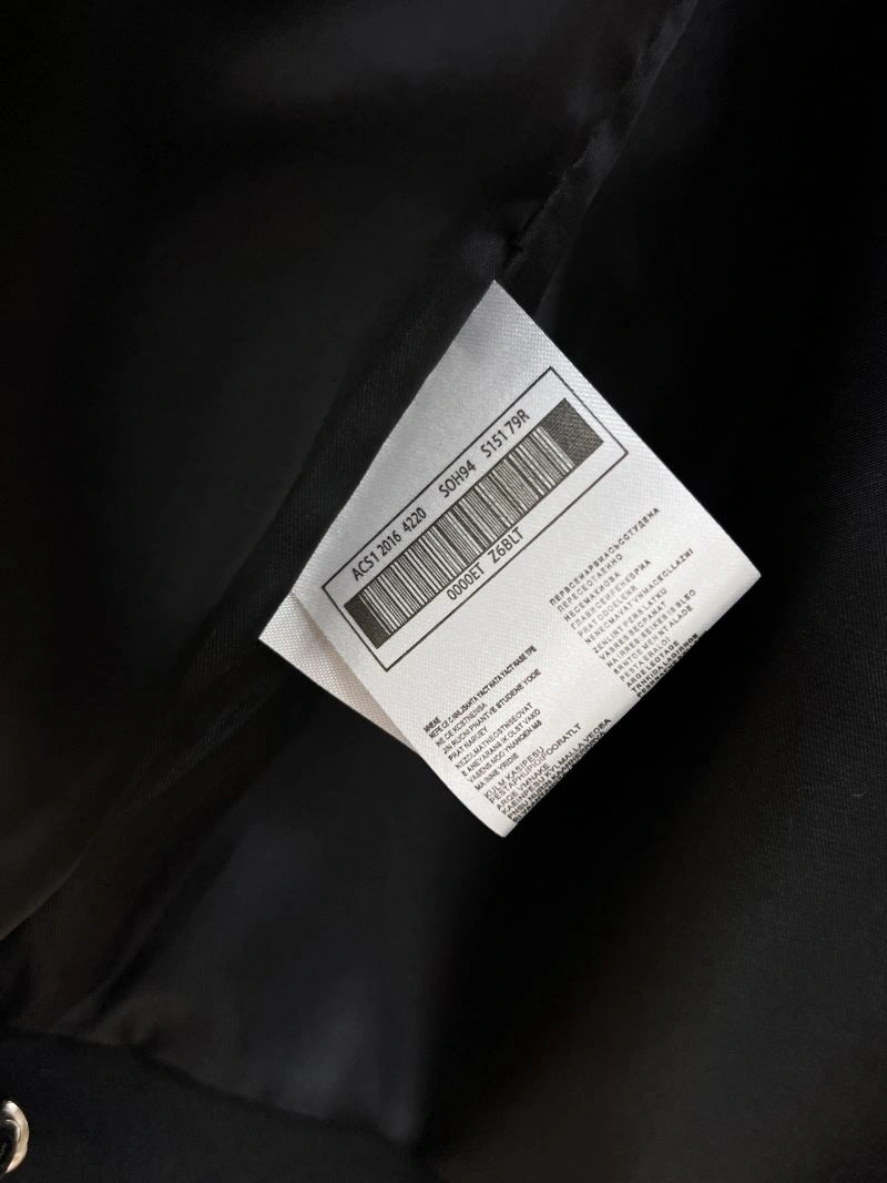 Durable Louis Vuitton Outwear 136533