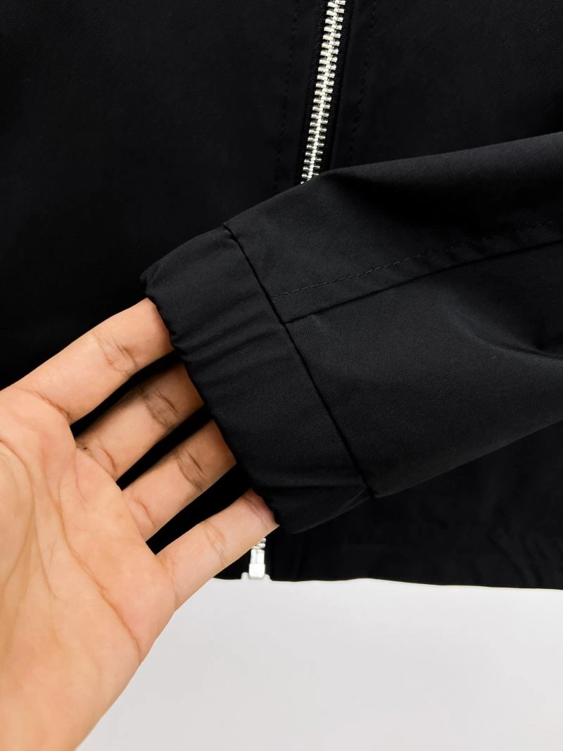 Durable Louis Vuitton Outwear 136533