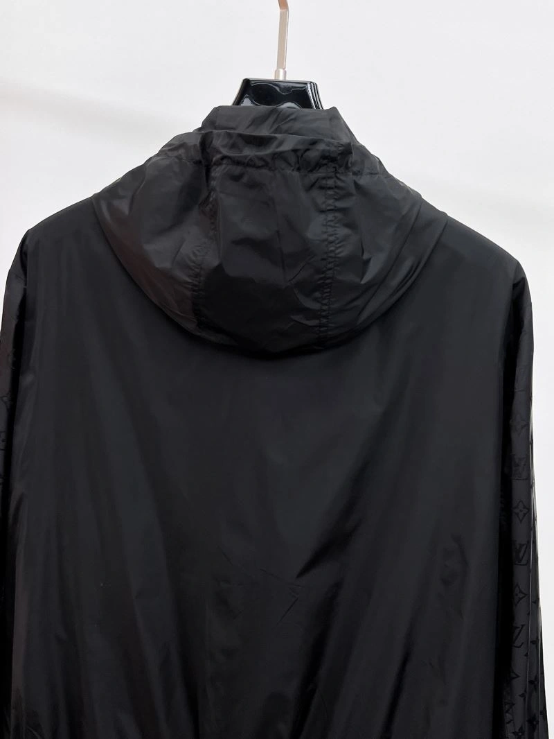 Louis Vuitton Outwear Soft 136532