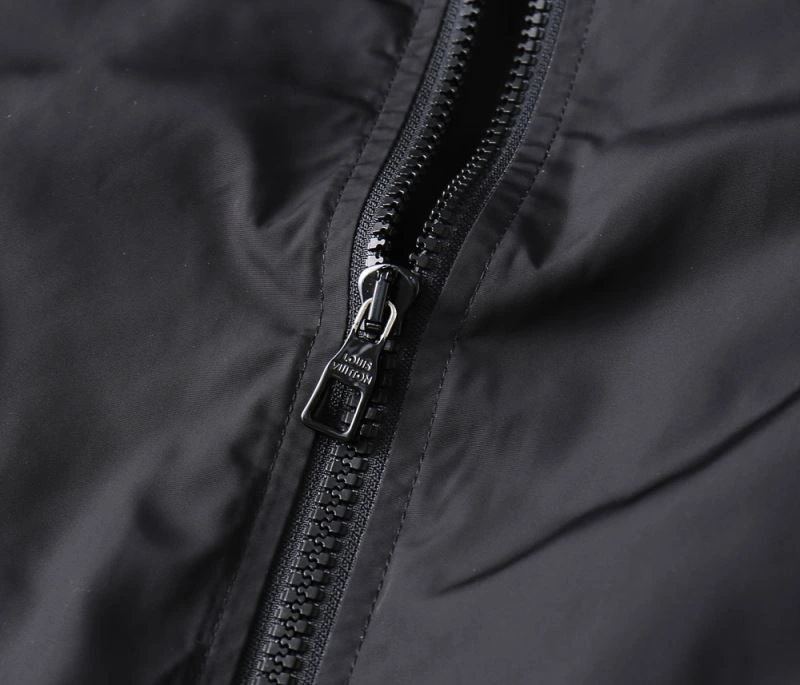 Practical Louis Vuitton Outwear 136530