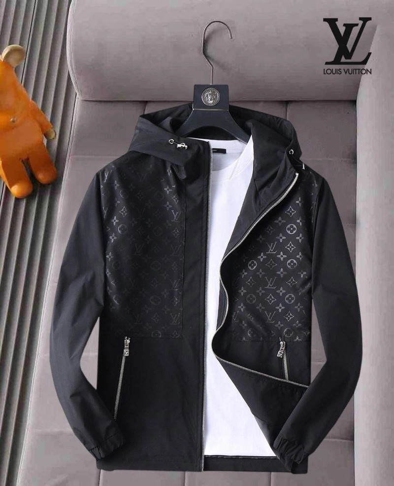 Durable Louis Vuitton Outwear 136531