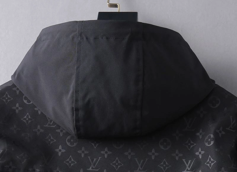 Durable Louis Vuitton Outwear 136531