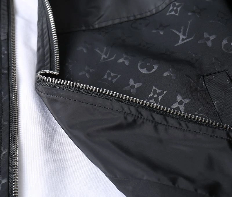 Louis Vuitton Outwear Contemporary 136512