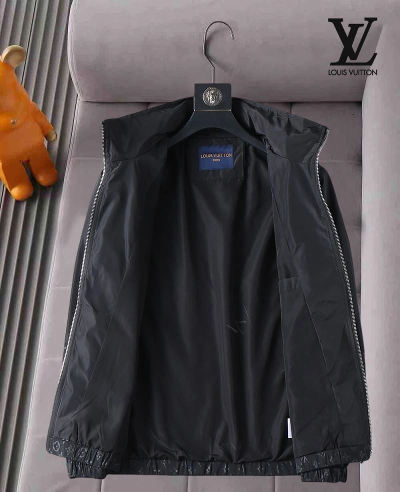 Louis Vuitton Outwear Contemporary 136512