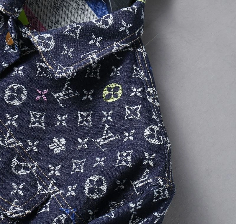 Louis Vuitton Outwear Durable 136517
