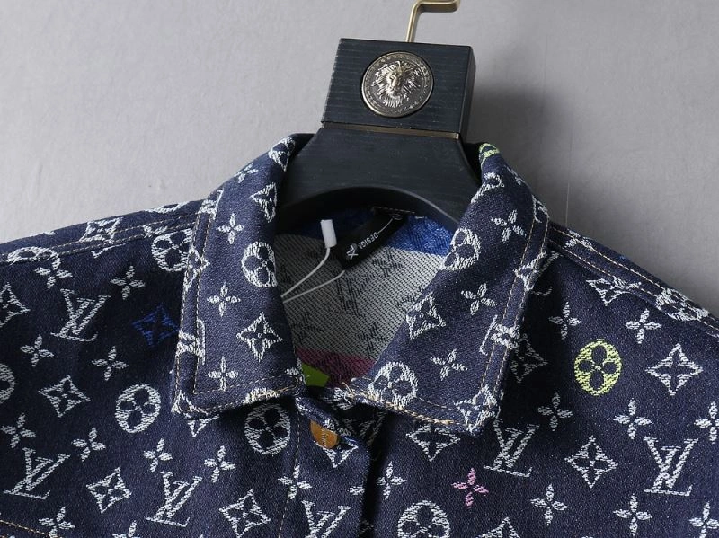 Louis Vuitton Outwear Durable 136517