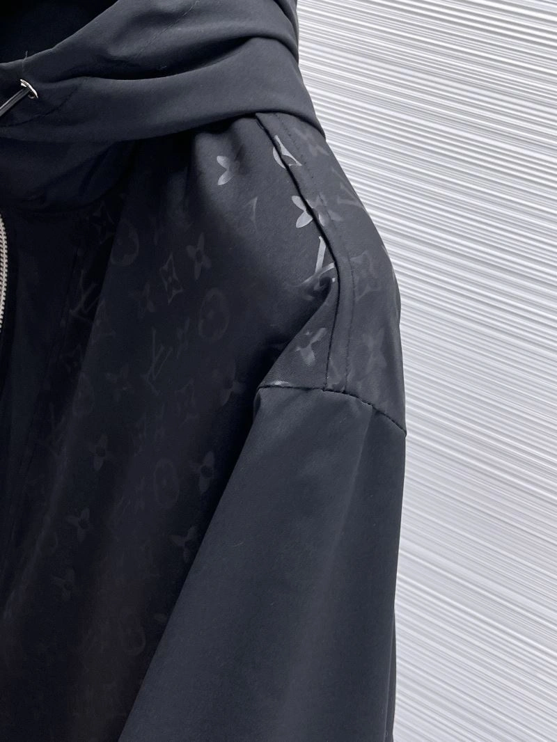 OnTrend Louis Vuitton Outwear 136515