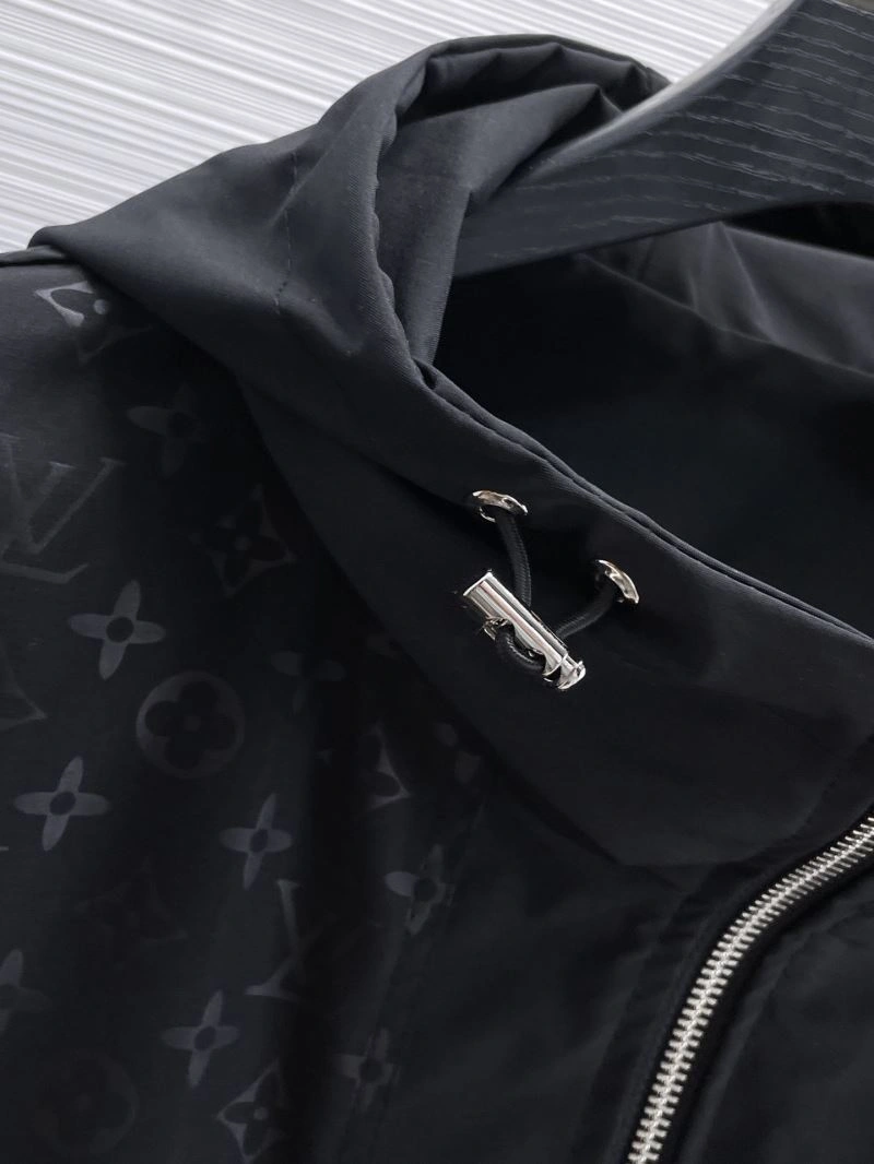 OnTrend Louis Vuitton Outwear 136515