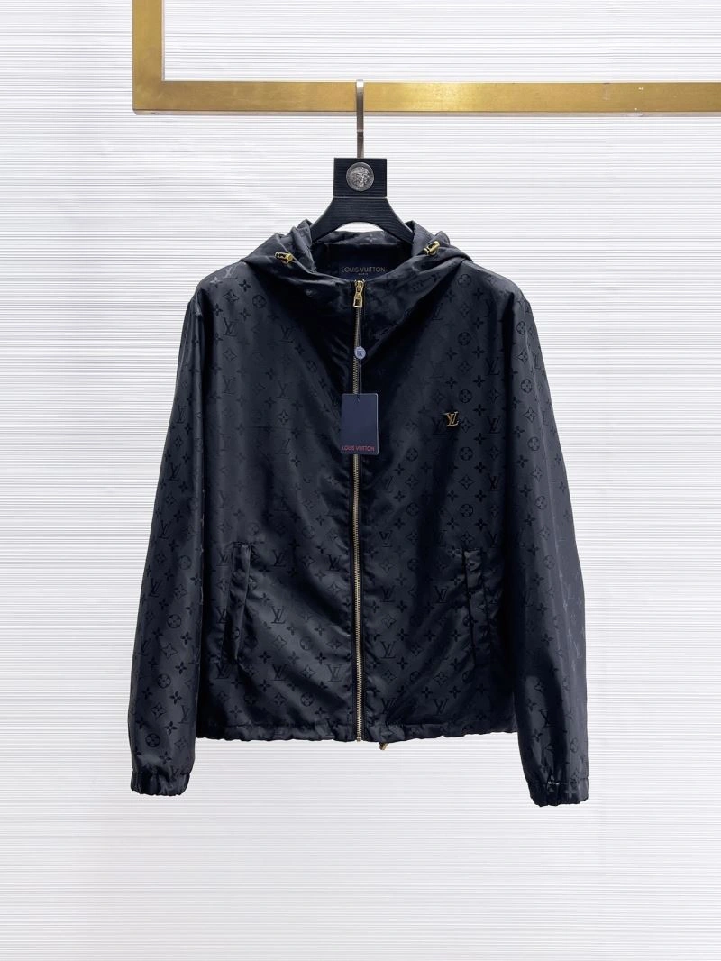 Colorful Louis Vuitton Outwear 136514