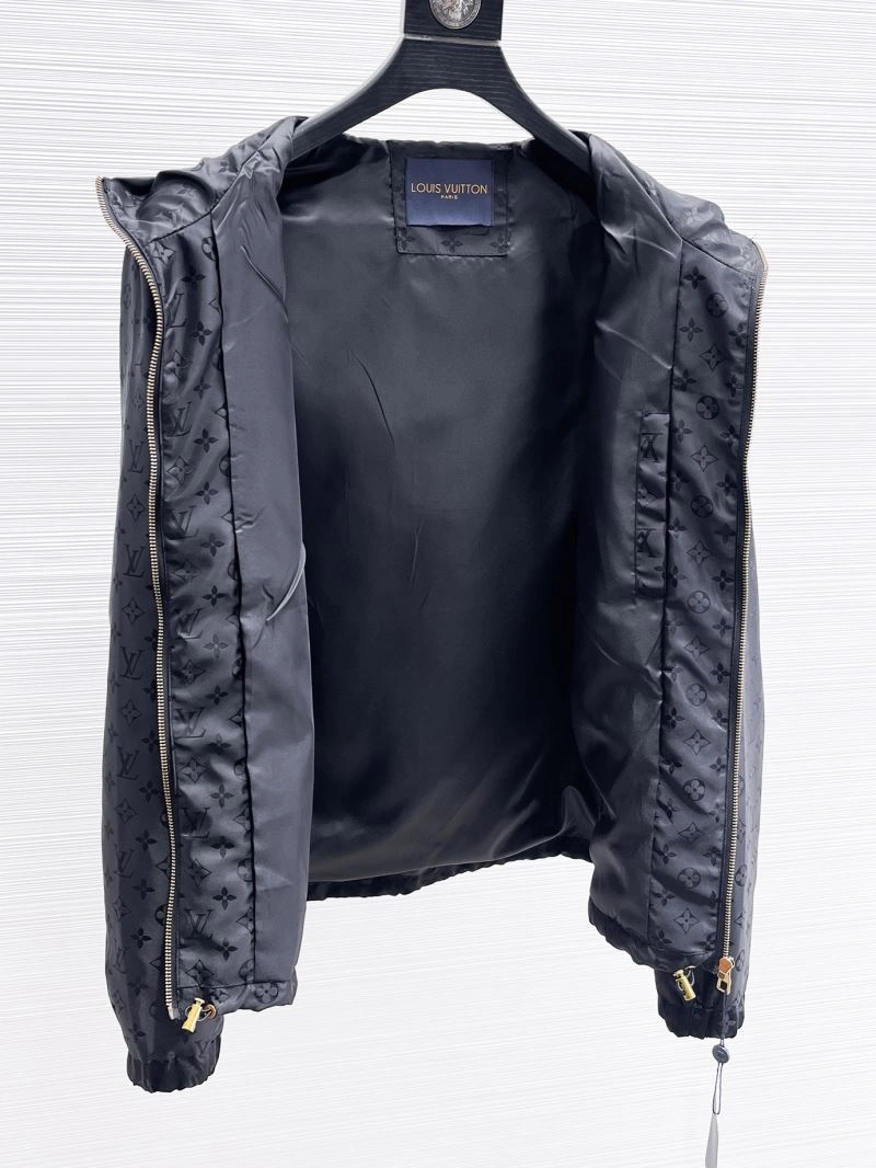 Colorful Louis Vuitton Outwear 136514