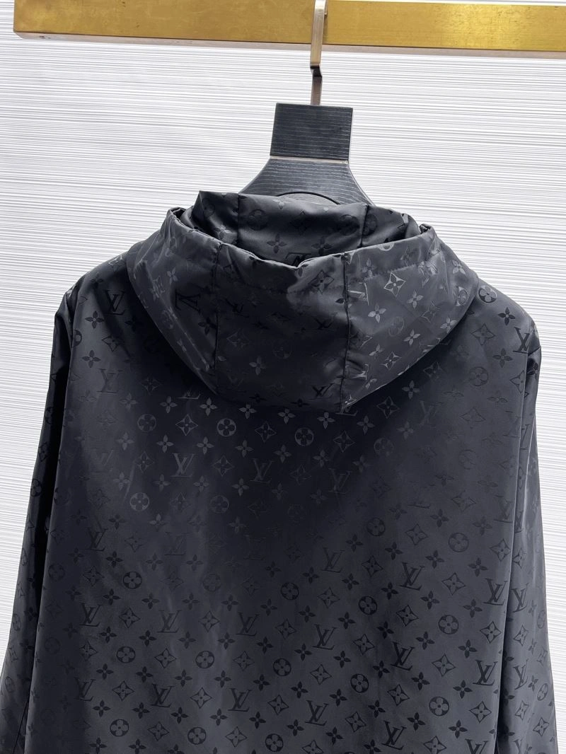 Colorful Louis Vuitton Outwear 136514