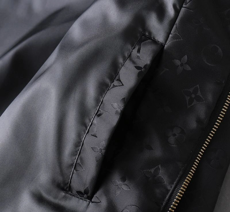 Louis Vuitton Outwear Thermal 136528