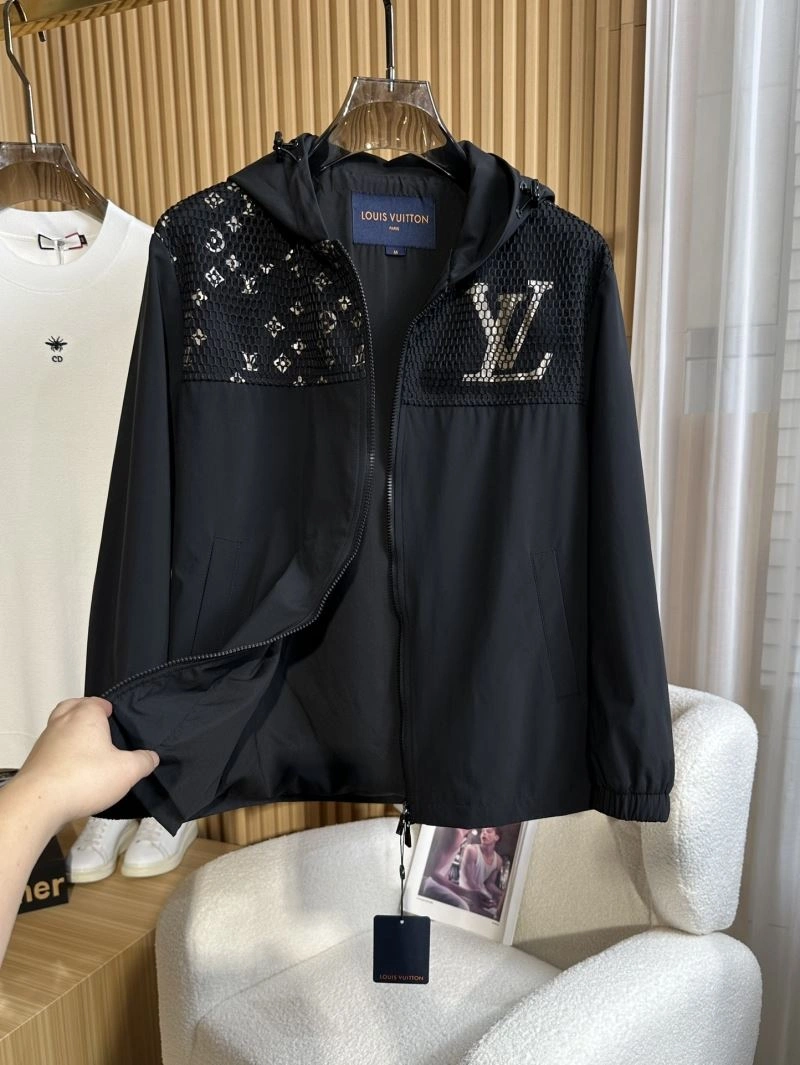 Durable Louis Vuitton Outwear 136511