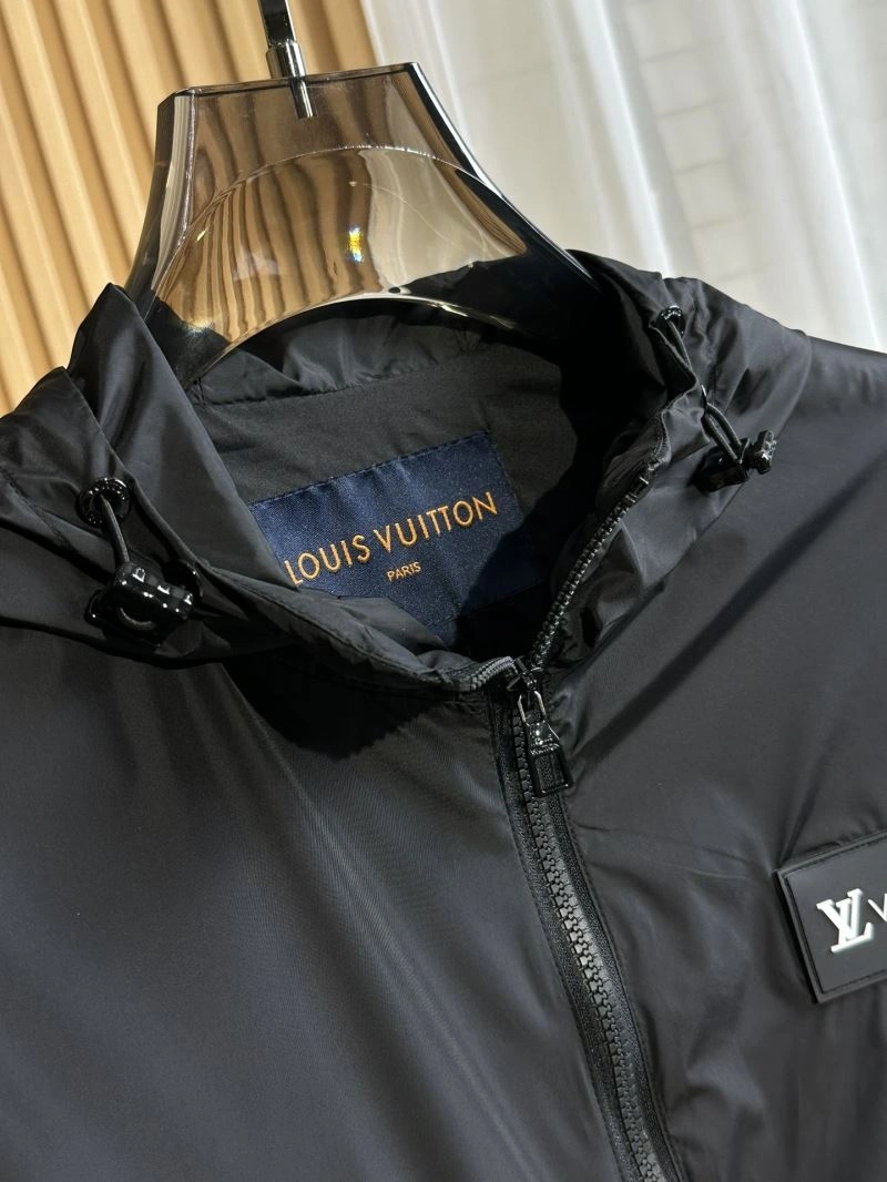 NewStyle Louis Vuitton Outwear 136526
