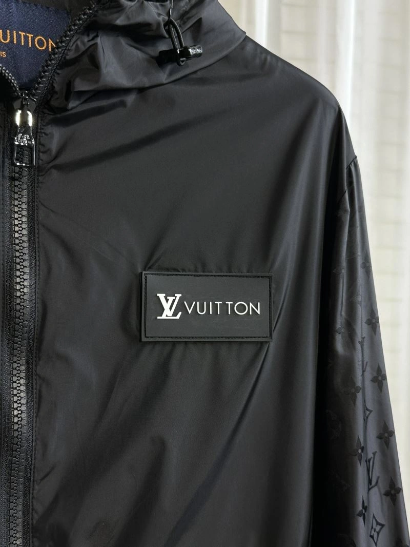 NewStyle Louis Vuitton Outwear 136526