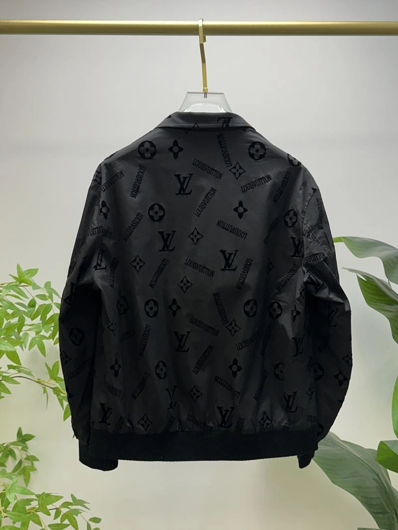 Louis Vuitton Outwear Durable 136510