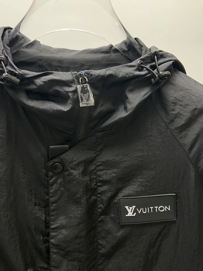TimelessDesign Louis Vuitton Outwear 136516