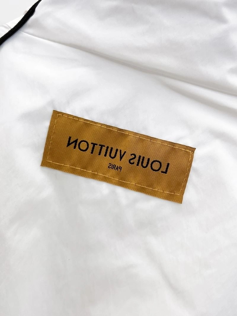 TravelReady Louis Vuitton Outwear 136519