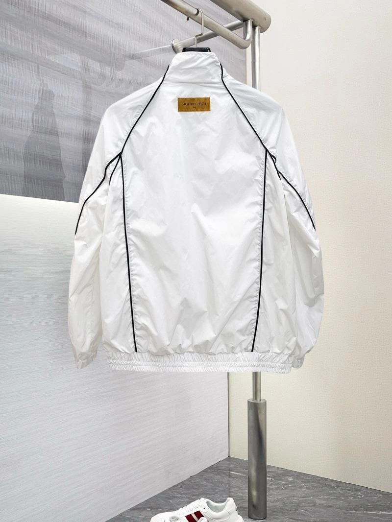 TravelReady Louis Vuitton Outwear 136519