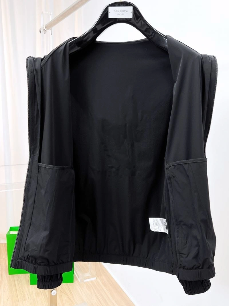 ModernLook Louis Vuitton Outwear 136527