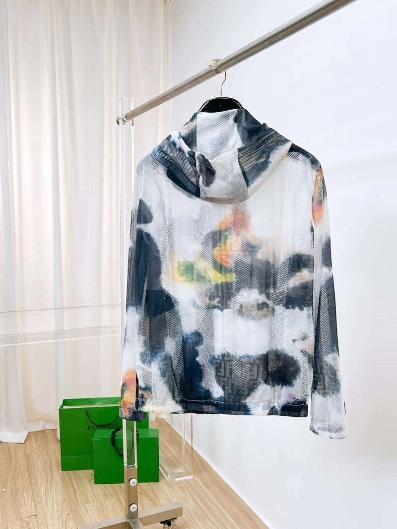 Practical Louis Vuitton Outwear 136529