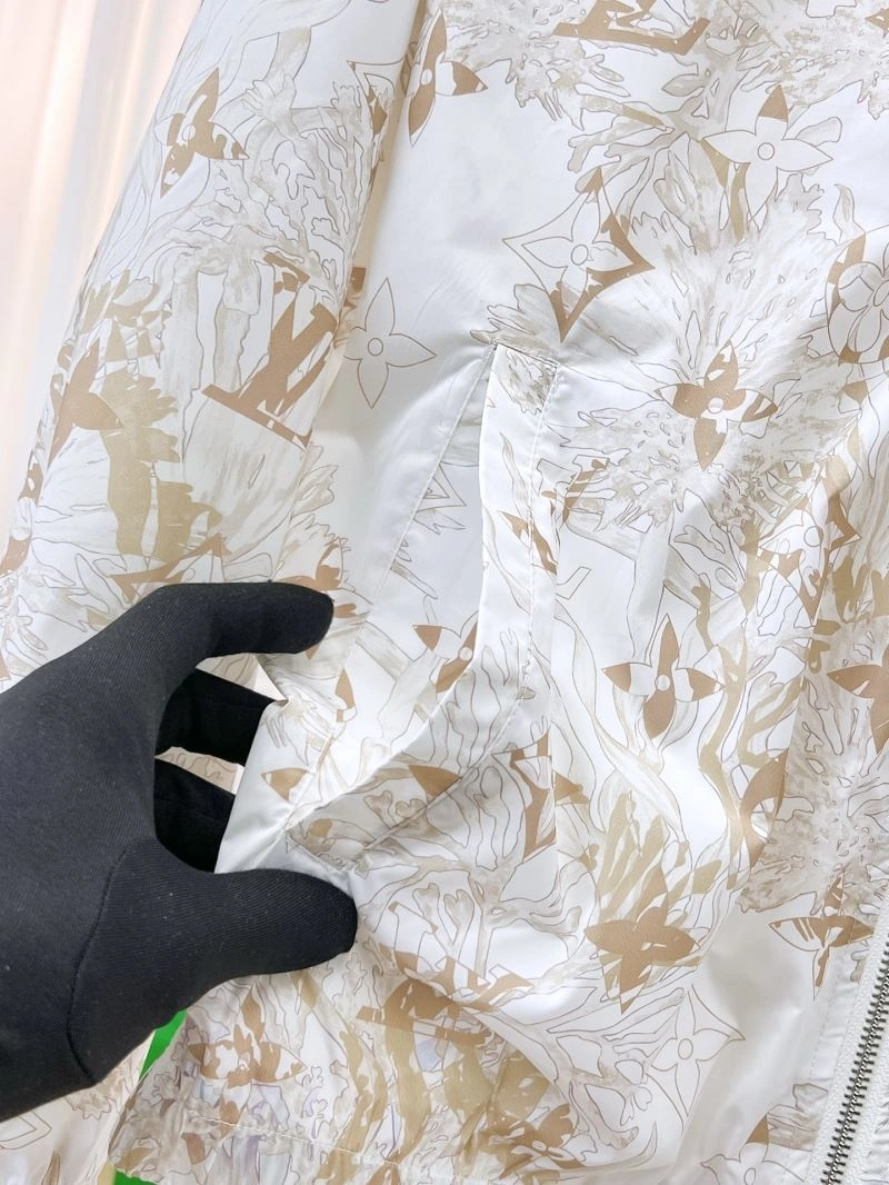 HighQuality Louis Vuitton Outwear 136522