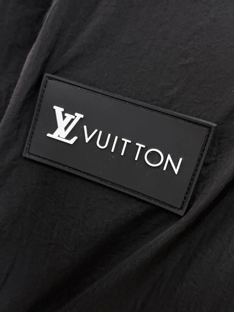 EasyMatch Louis Vuitton Outwear 136504