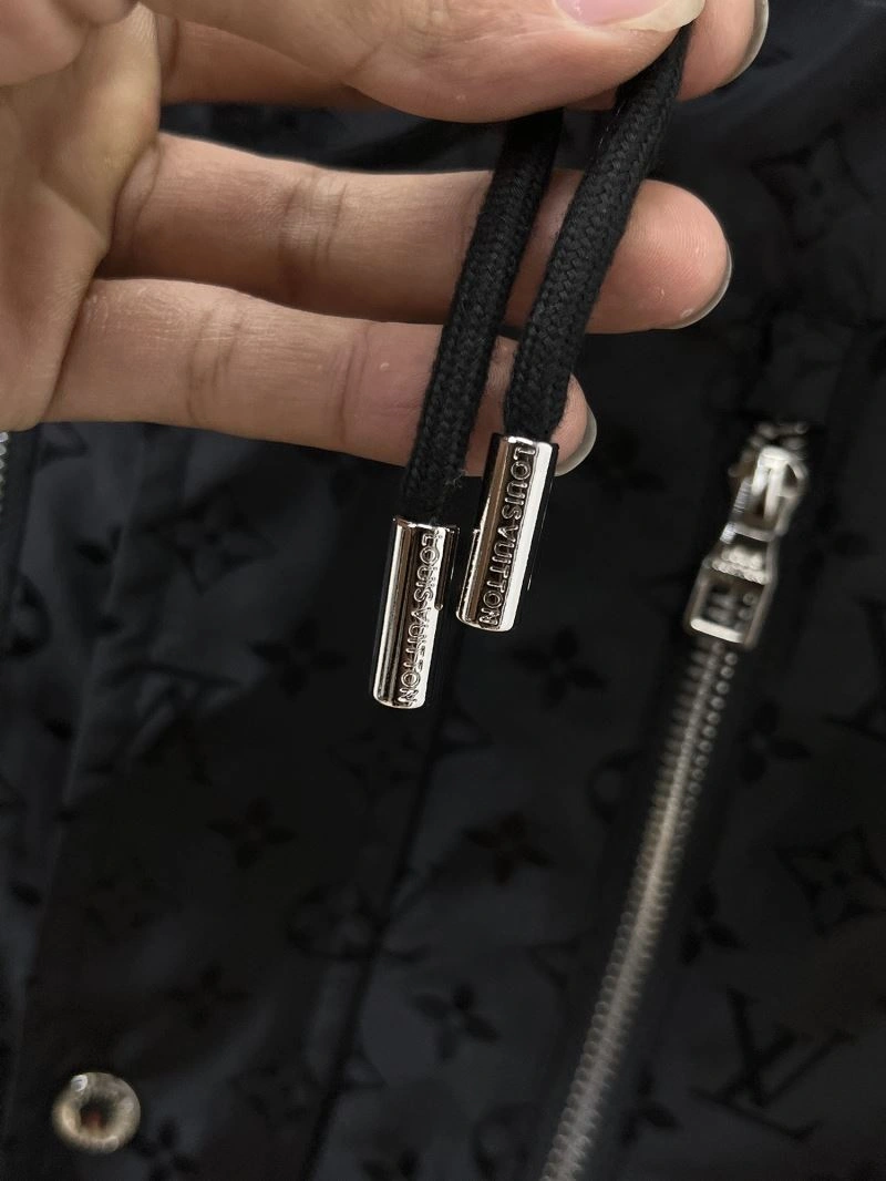 Practical Louis Vuitton Outwear 136507