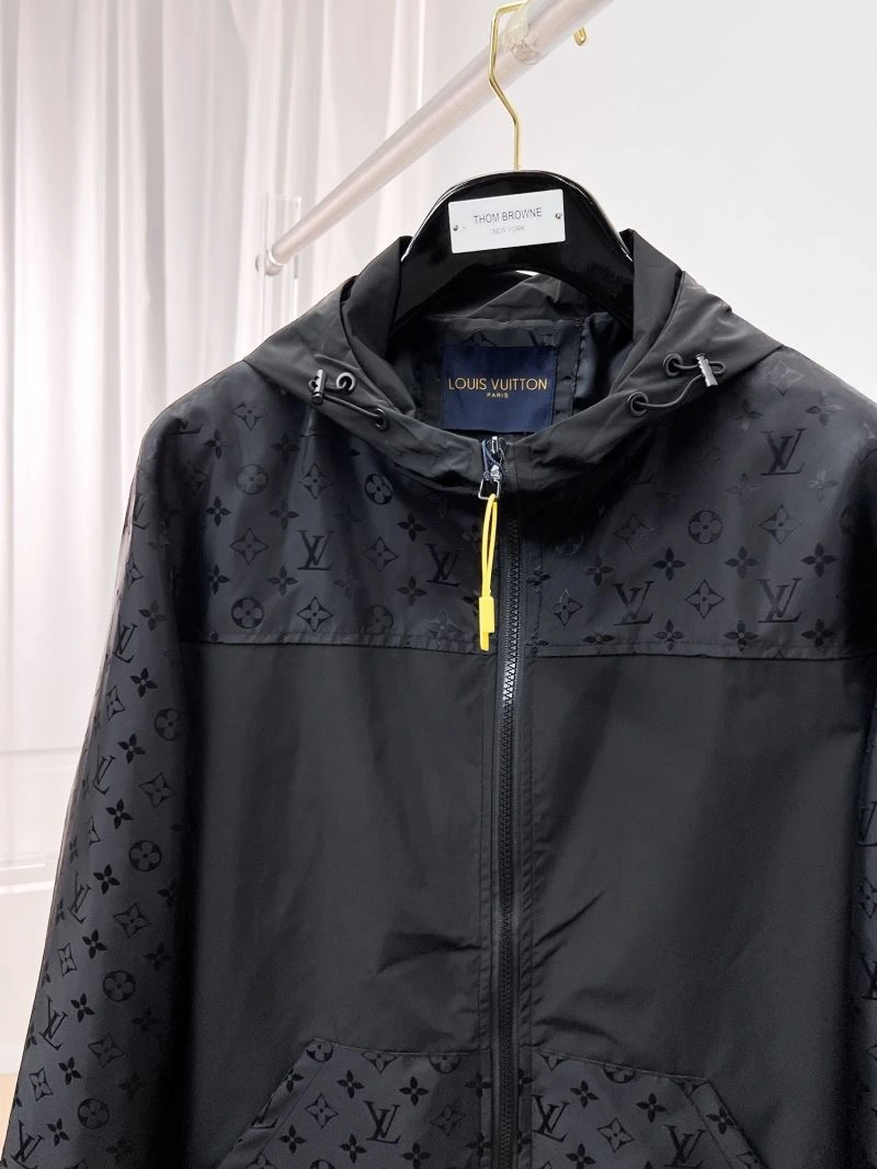 MoistureWicking Louis Vuitton Outwear 136500