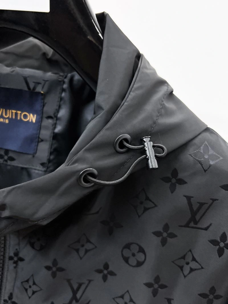 MoistureWicking Louis Vuitton Outwear 136500