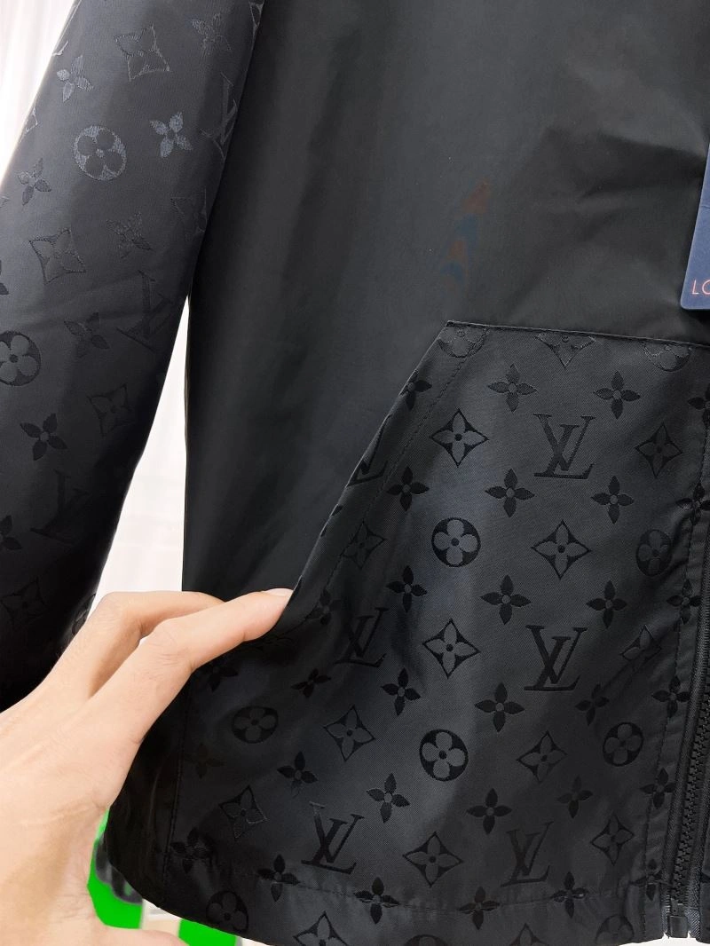 MoistureWicking Louis Vuitton Outwear 136500