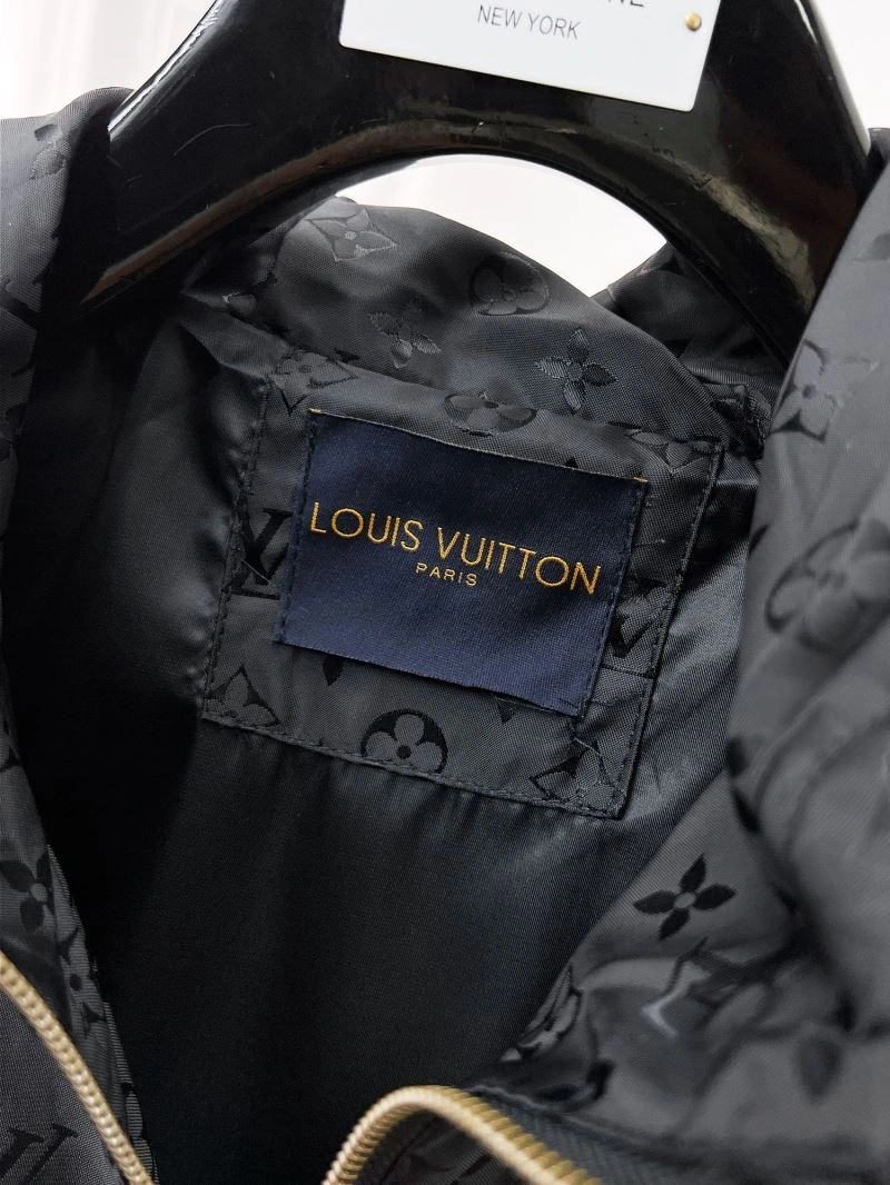 Comfortable Louis Vuitton Outwear 136502